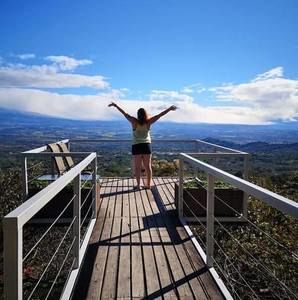 Meet your Posher, Anne-Marie